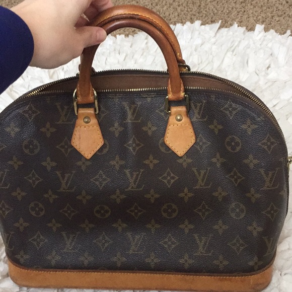 Louis Vuitton Handbags - Louis Vuitton Alma